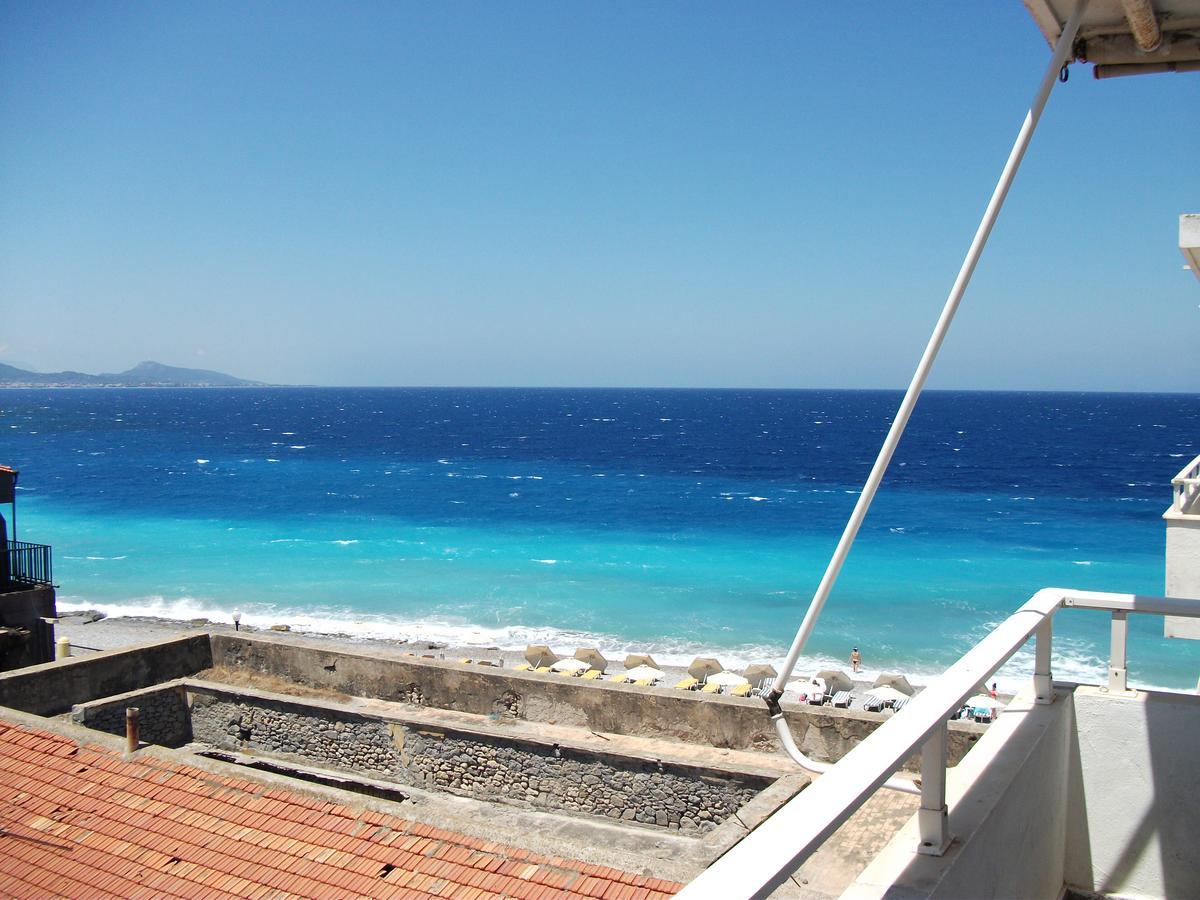 Appartamento A Unique Seaside View!!! Rhodes City Esterno foto
