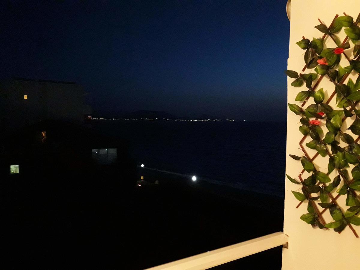 Appartamento A Unique Seaside View!!! Rhodes City Esterno foto